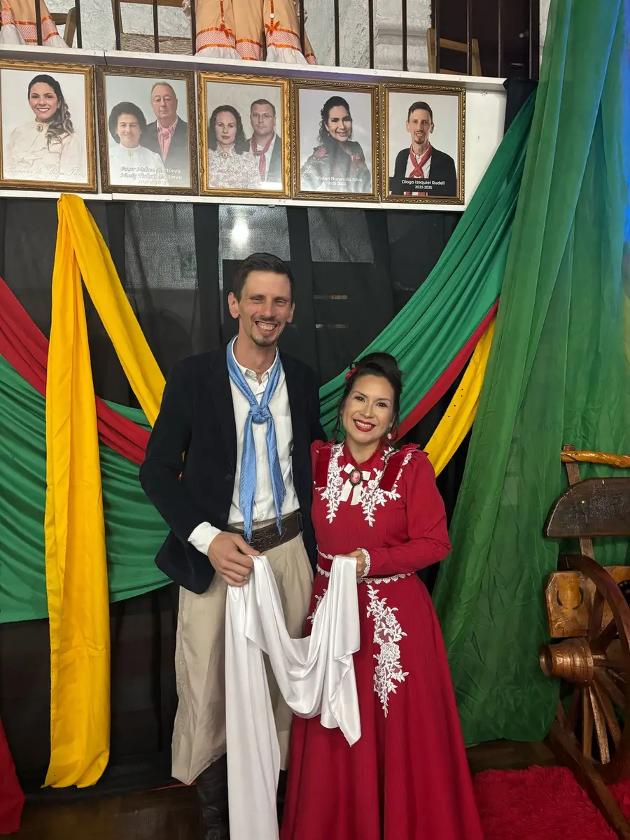 Vivian Nunes assume a patronagem do CTG Rancho dos Tropeiros de Ibirubá para a gestão 2025/2026