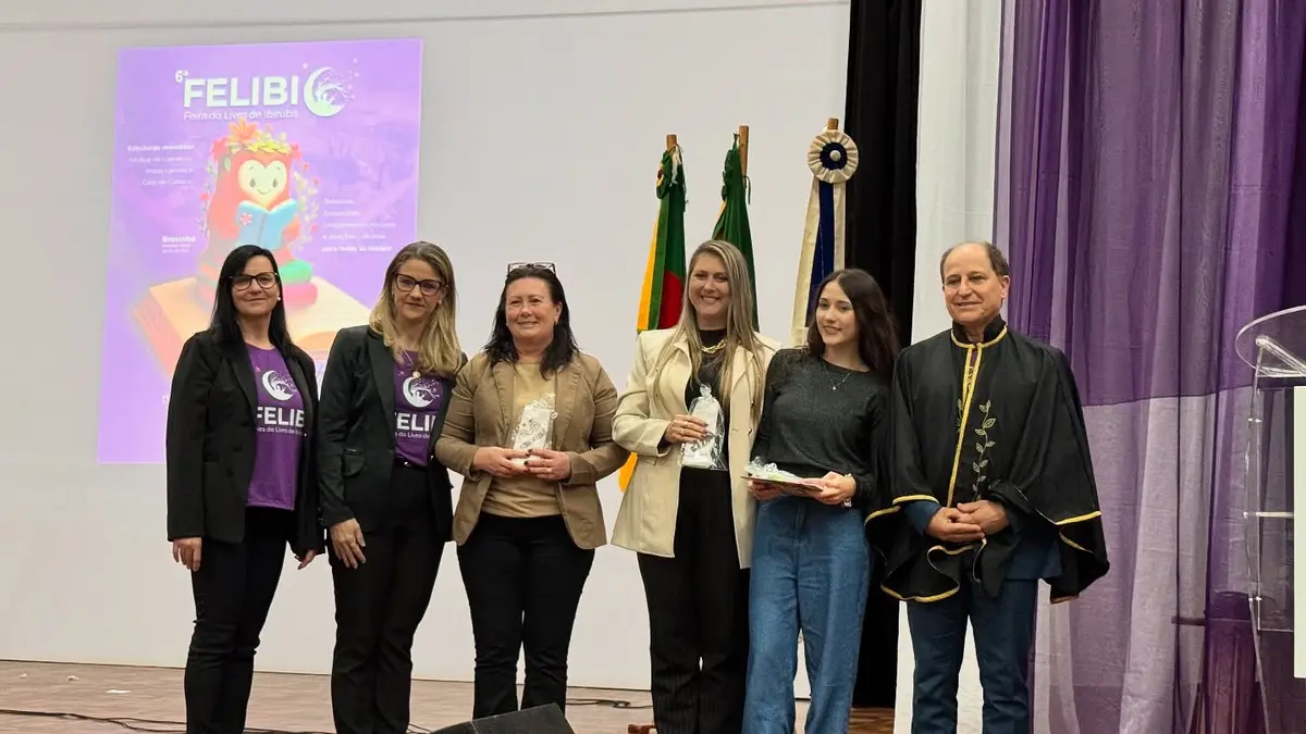 Primeiro dia da 6ª FELIBI encanta o público e abre oficialmente a feira do livro em Ibirubá