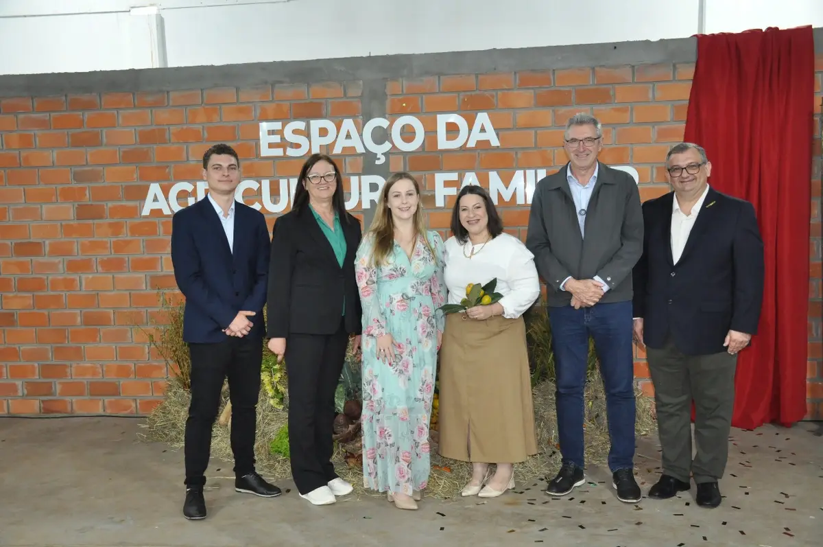 Quinze de Novembro celebra inauguração do Pavilhão da Agricultura Familiar